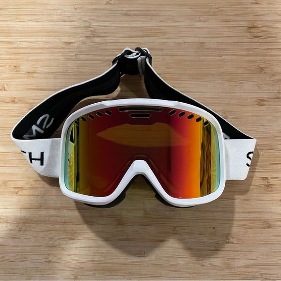 SMITH Project Snow Goggles - Picture 1 of 3